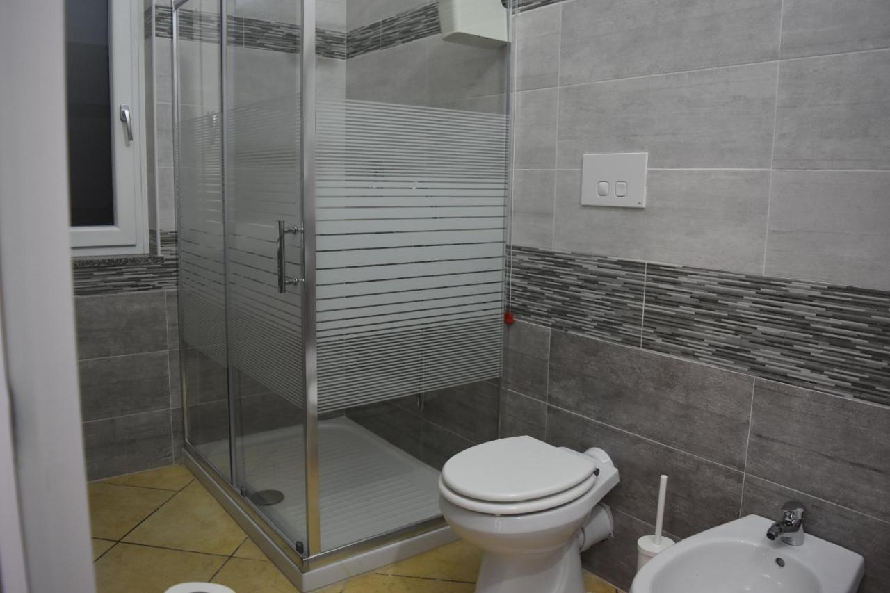 Bed & Breakfast Domus Pepe Scalea Buitenkant foto