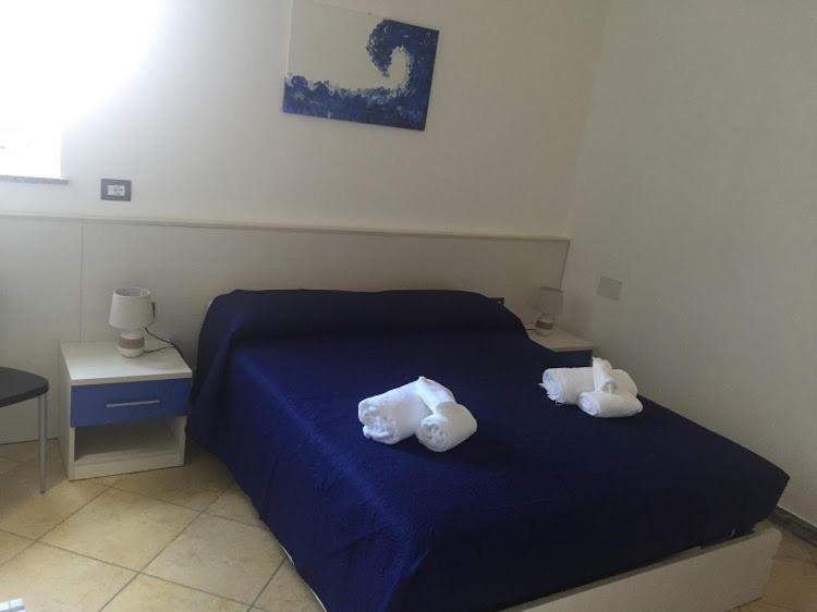 Bed & Breakfast Domus Pepe Scalea Buitenkant foto