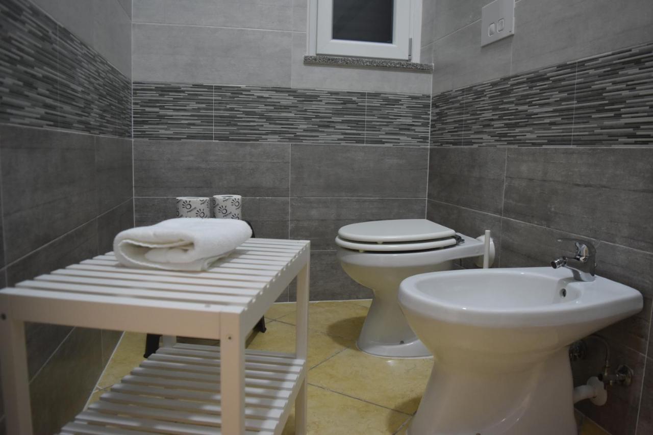 Bed & Breakfast Domus Pepe Scalea Buitenkant foto