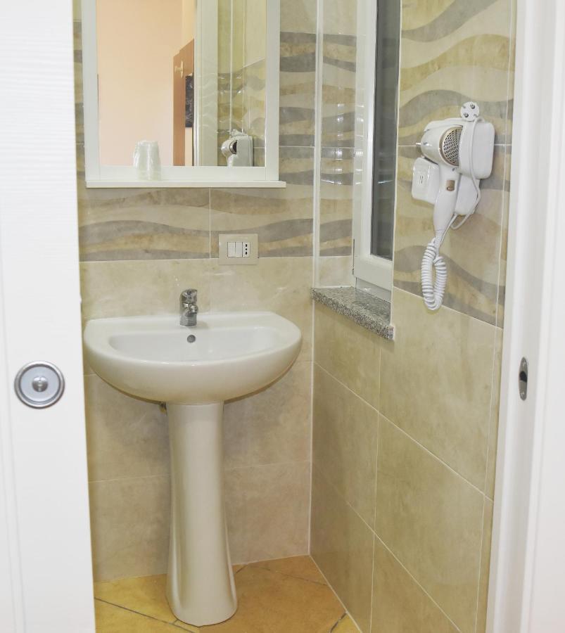 Bed & Breakfast Domus Pepe Scalea Buitenkant foto