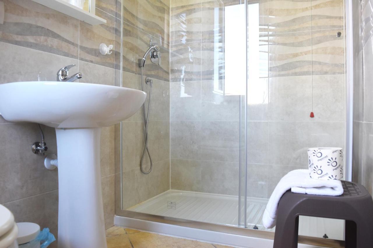 Bed & Breakfast Domus Pepe Scalea Buitenkant foto